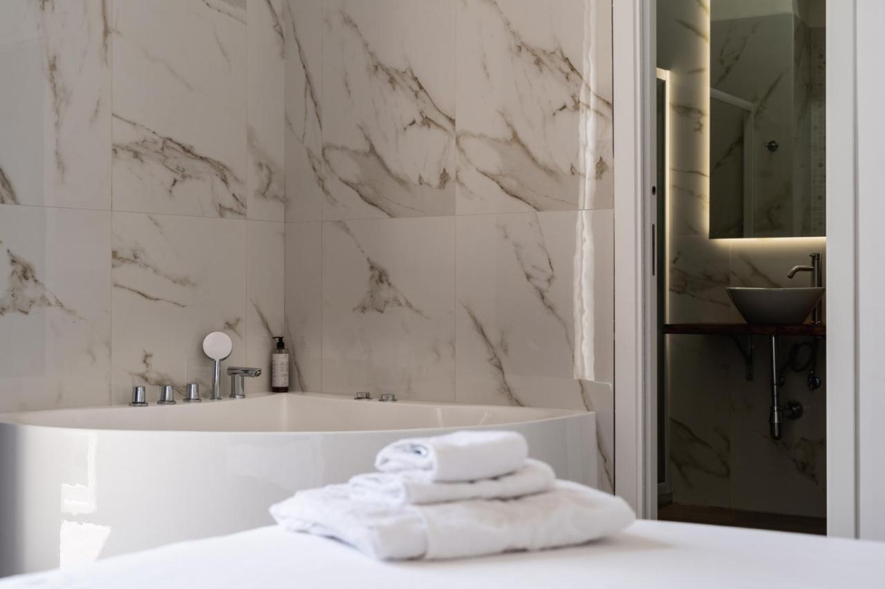 La Bella Vita Luxury Apartament And Travel Solution 나폴리 외부 사진