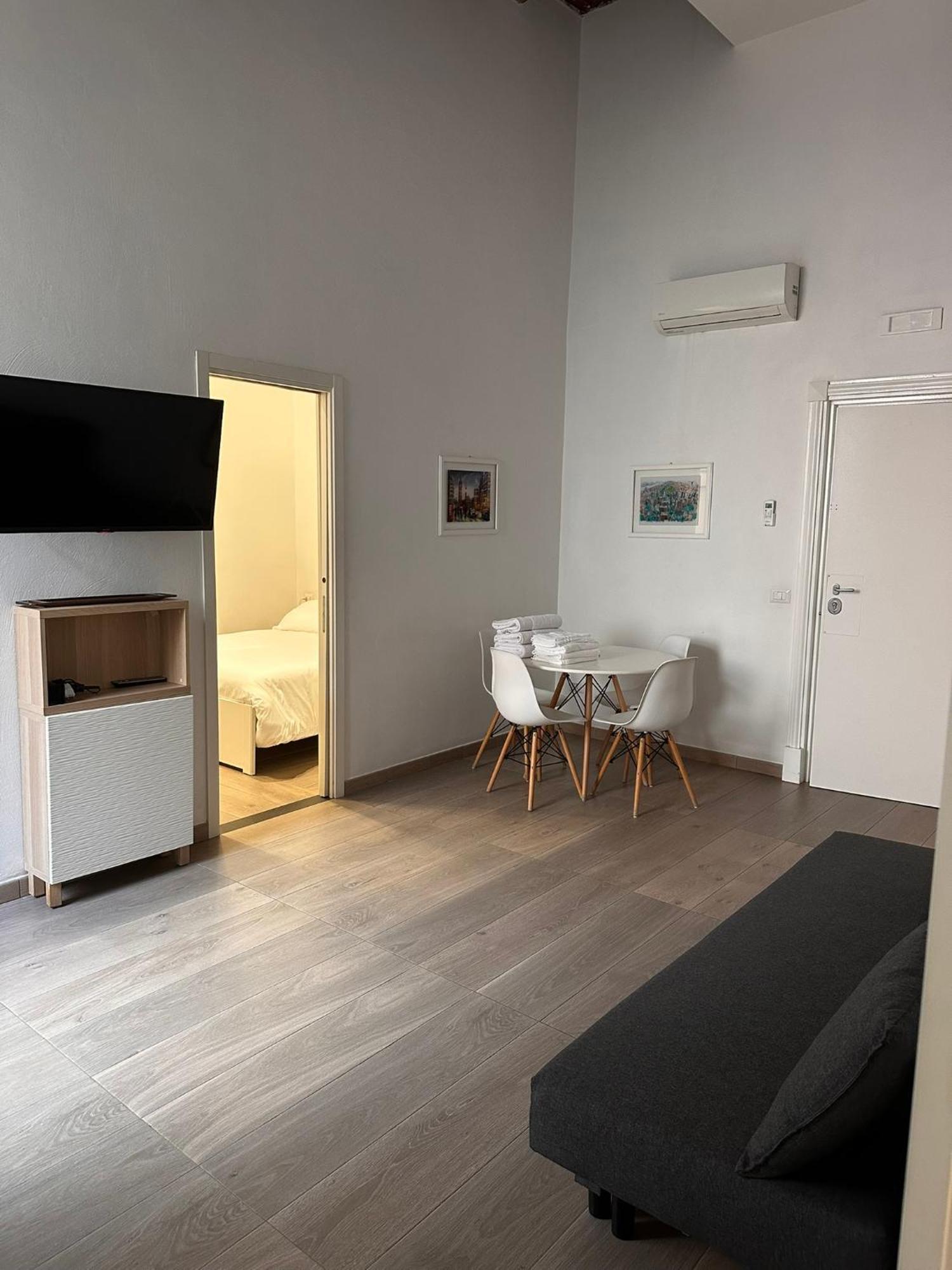 La Bella Vita Luxury Apartament And Travel Solution 나폴리 외부 사진